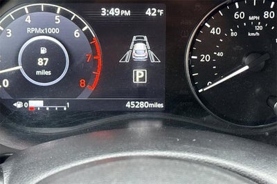 2024 Nissan Kicks SR Xtronic CVT