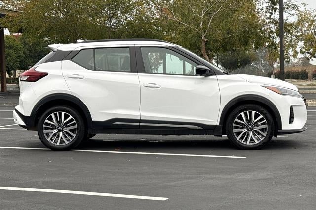 2024 Nissan Kicks SR Xtronic CVT