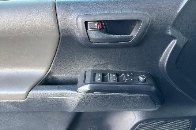 2018 Toyota Tacoma SR V6