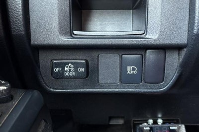 2018 Toyota Tacoma SR V6