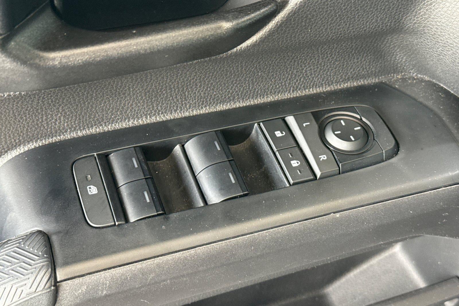 2026 Toyota Tacoma 4WD SR5