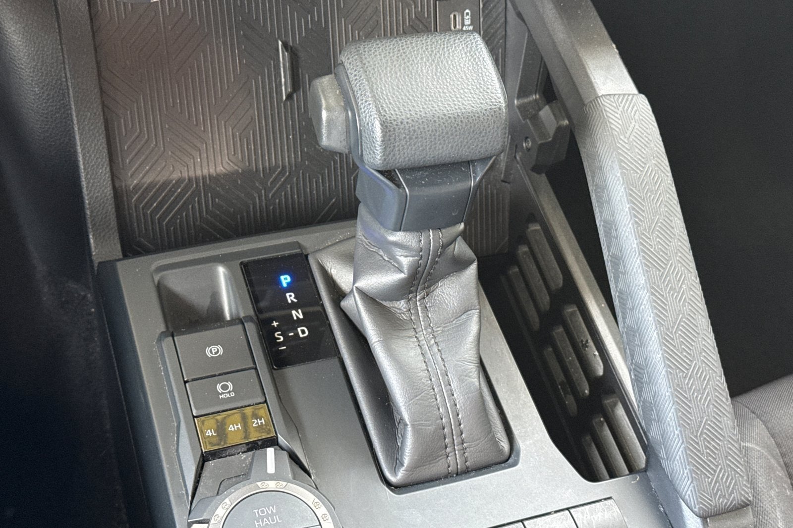 2026 Toyota Tacoma 4WD SR5