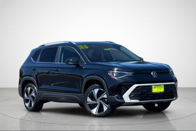 2025 Volkswagen Taos SE