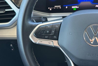 2025 Volkswagen Taos SE