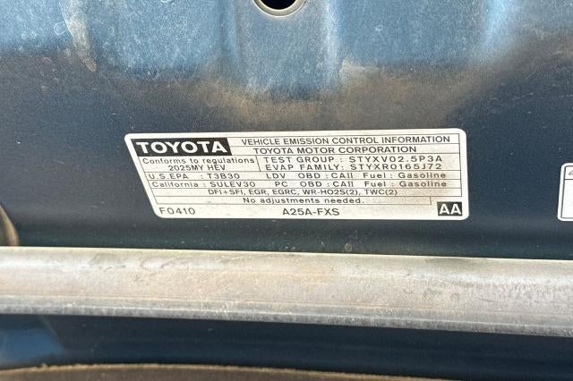 2025 Toyota Camry LE