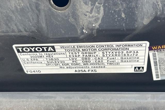 2025 Toyota Camry LE