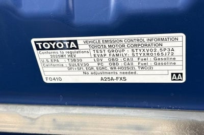 2025 Toyota Camry SE
