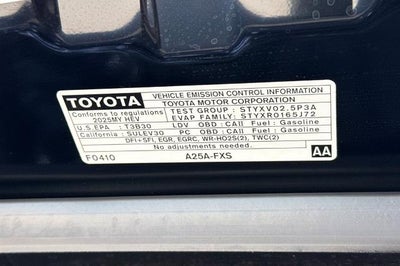 2025 Toyota Camry SE