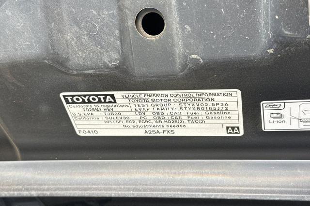 2025 Toyota Camry LE