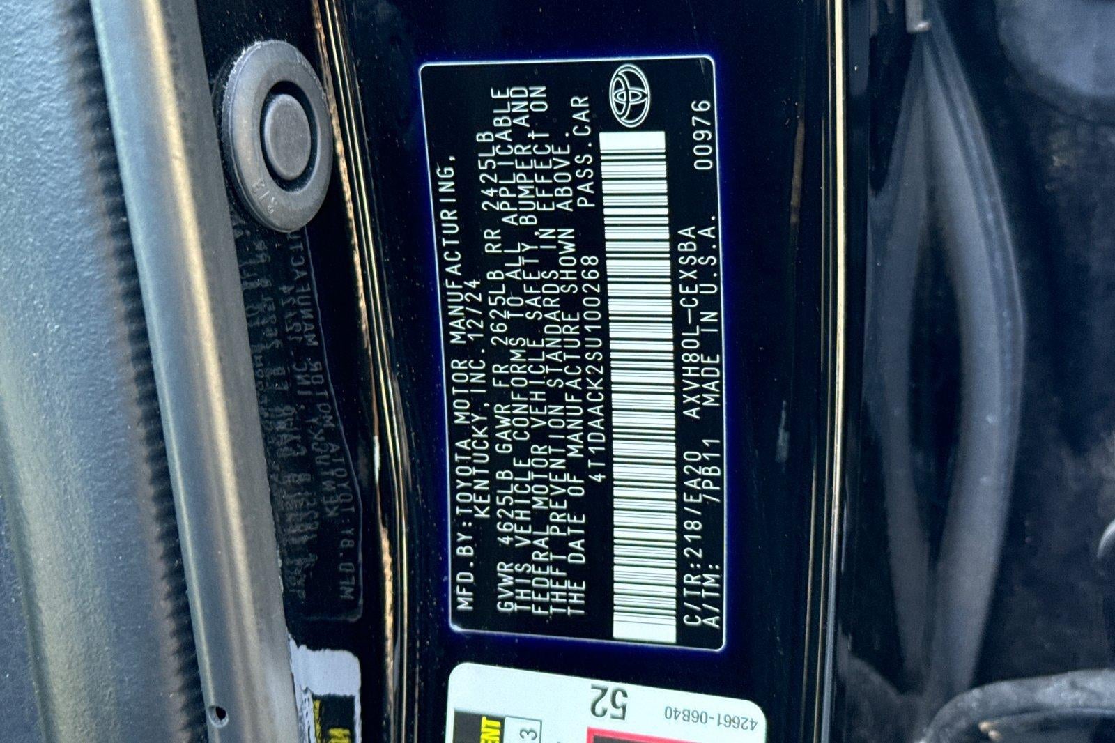 2025 Toyota Camry SE