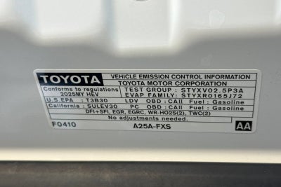 2025 Toyota Camry SE