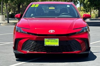 2025 Toyota Camry SE