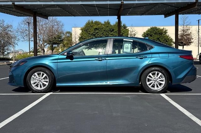 2025 Toyota CAMRY LE LE