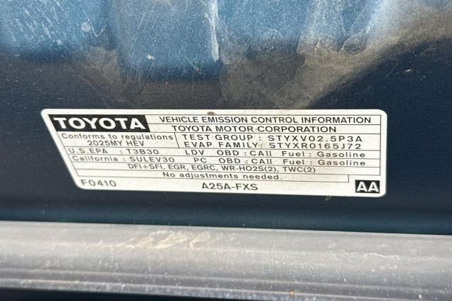 2025 Toyota CAMRY LE LE