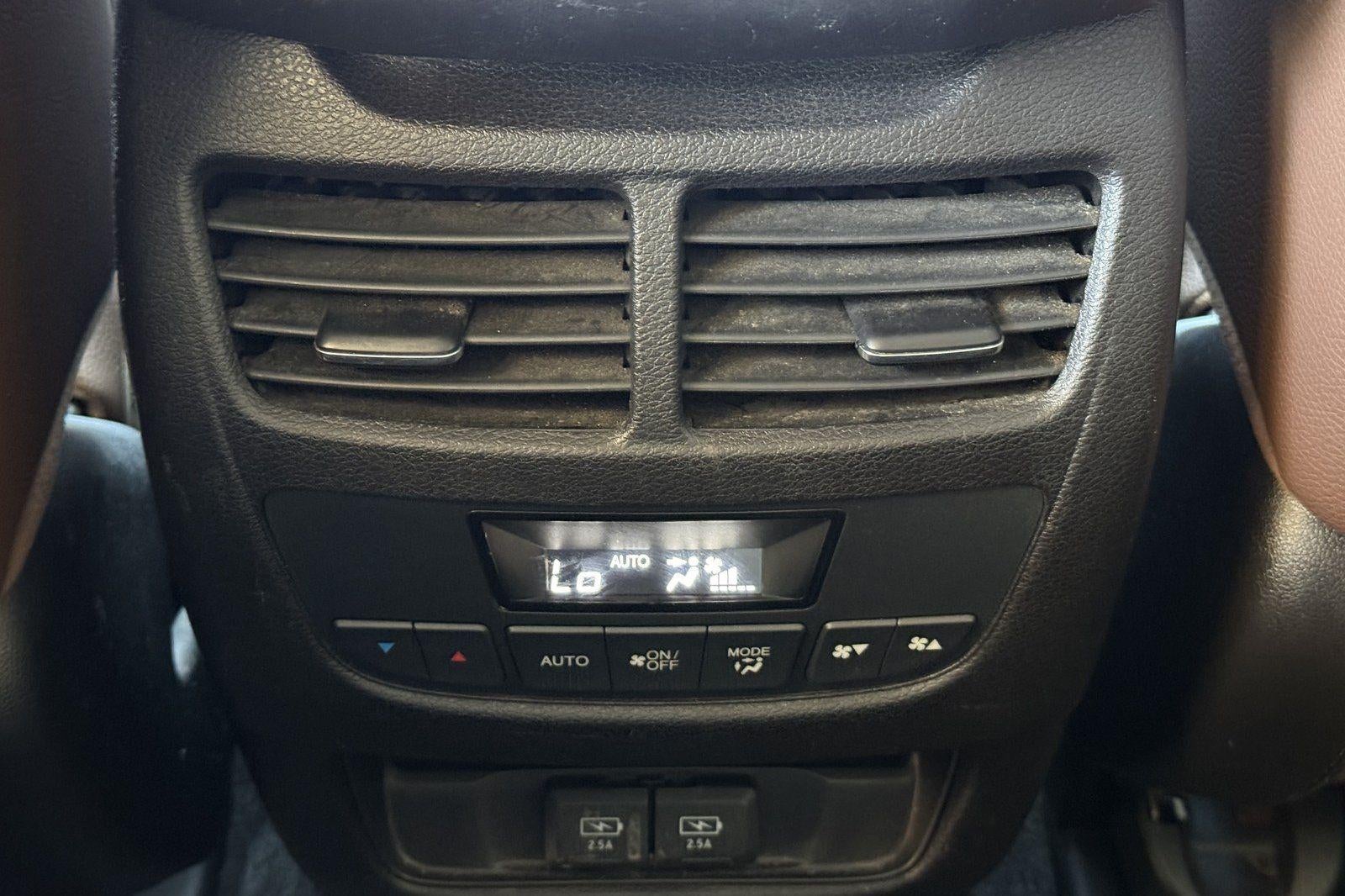 2017 Acura MDX w/Technology Package