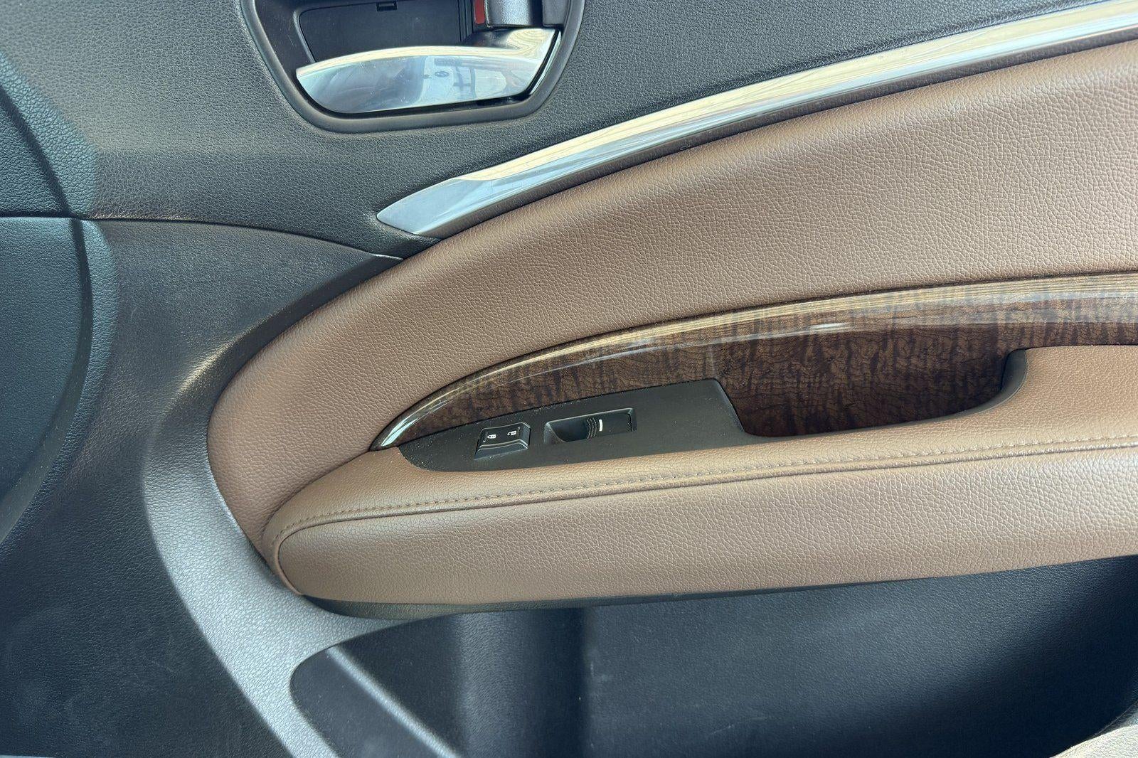 2017 Acura MDX w/Technology Package