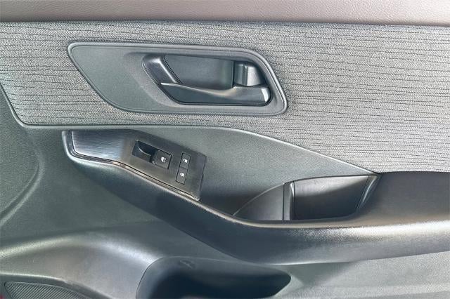 2023 Nissan Rogue S FWD