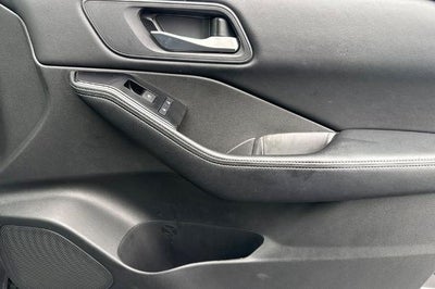 2025 Nissan Rogue SV FWD