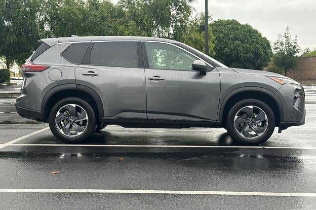 2025 Nissan Rogue SV FWD