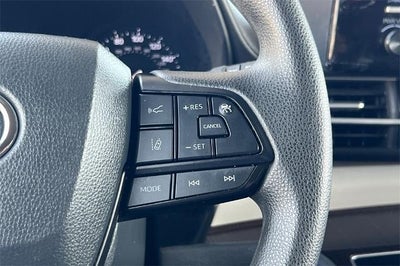 2024 Toyota Sienna LE