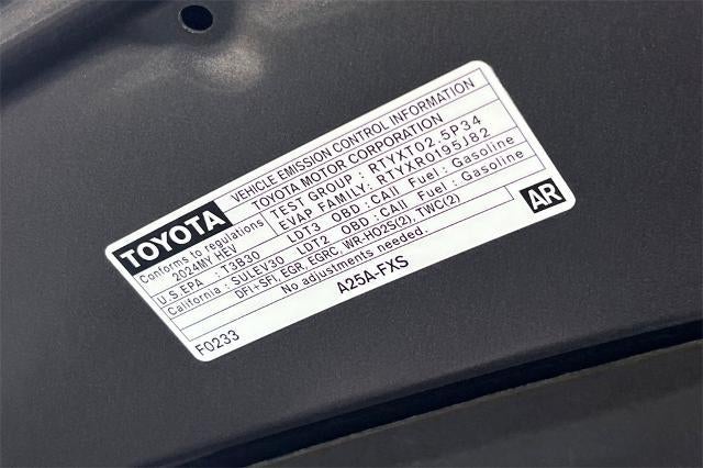 2024 Toyota Sienna LE