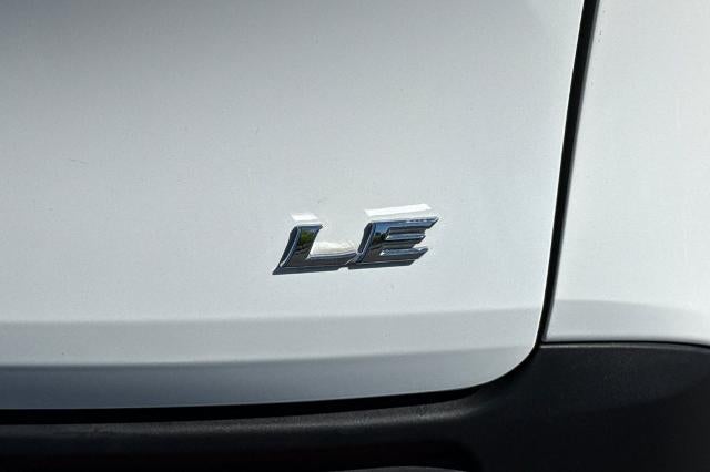 2025 Toyota Sienna LE