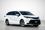 2025 Toyota Sienna LE