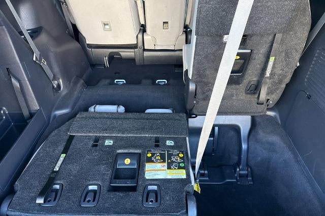 2025 Toyota Sienna LE