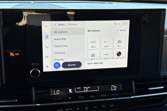 2025 Toyota Sienna LE