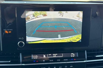 2025 Toyota Sienna LE