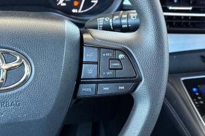 2025 Toyota Sienna LE