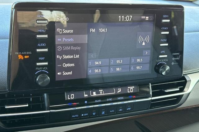 2024 Toyota Sienna LE