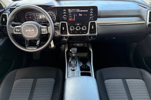 2023 Kia Sorento LX