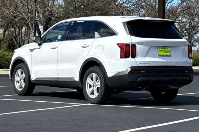 2023 Kia Sorento LX