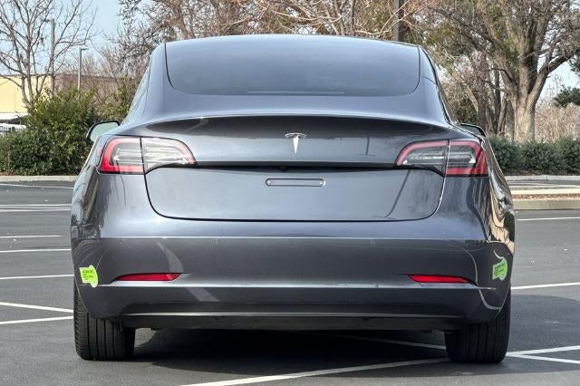 2021 Tesla Model 3 Standard Range Plus Rear-Wheel Drive