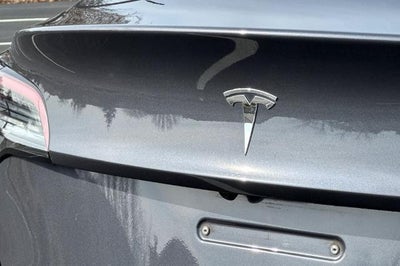 2021 Tesla Model 3 Standard Range Plus Rear-Wheel Drive