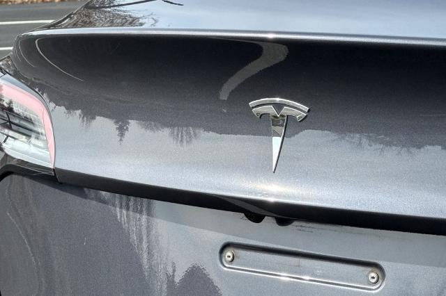 2021 Tesla Model 3 Standard Range Plus Rear-Wheel Drive