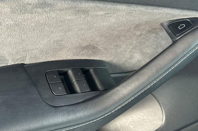 2021 Tesla Model 3 Standard Range Plus Rear-Wheel Drive