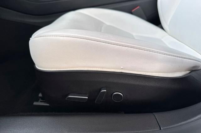 2021 Tesla Model 3 Standard Range Plus Rear-Wheel Drive