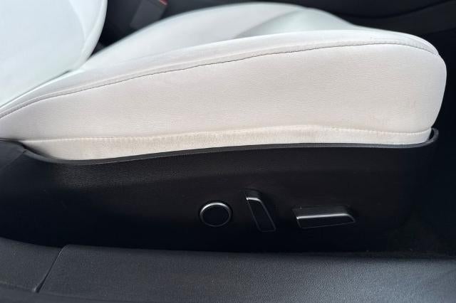 2021 Tesla Model 3 Standard Range Plus Rear-Wheel Drive