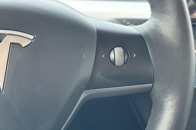 2021 Tesla Model 3 Standard Range Plus Rear-Wheel Drive