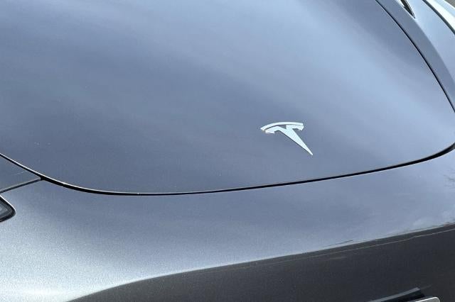 2021 Tesla Model 3 Standard Range Plus Rear-Wheel Drive
