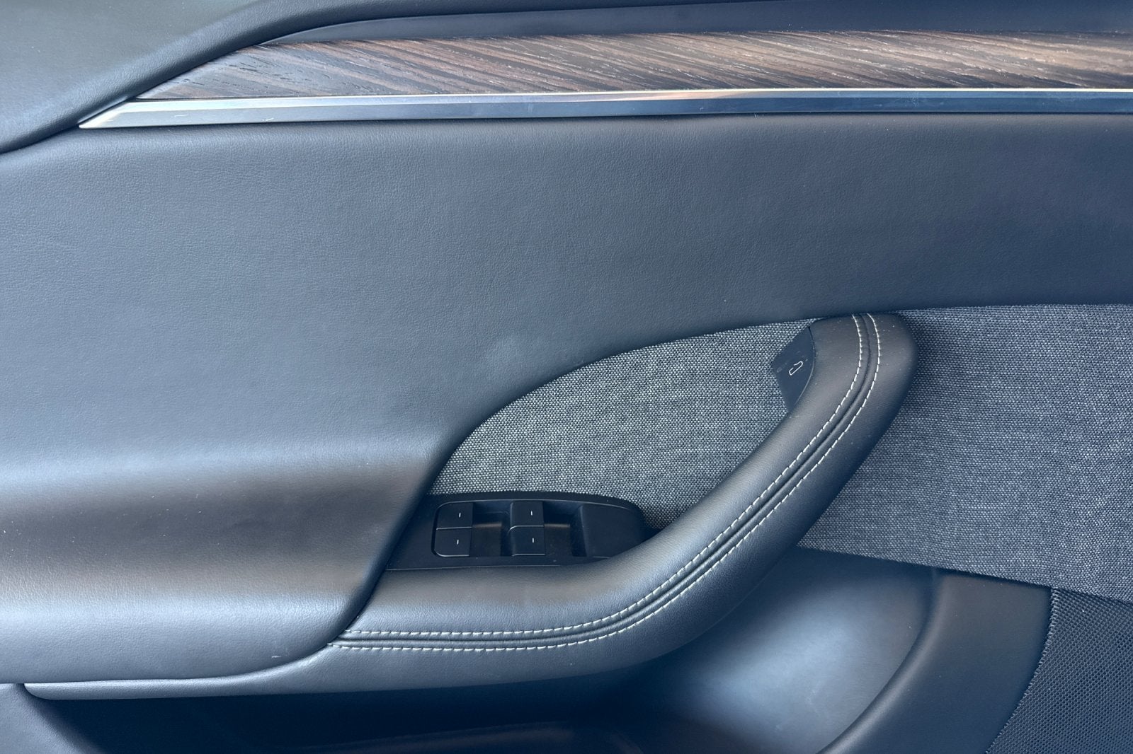 2023 Tesla Model S Base
