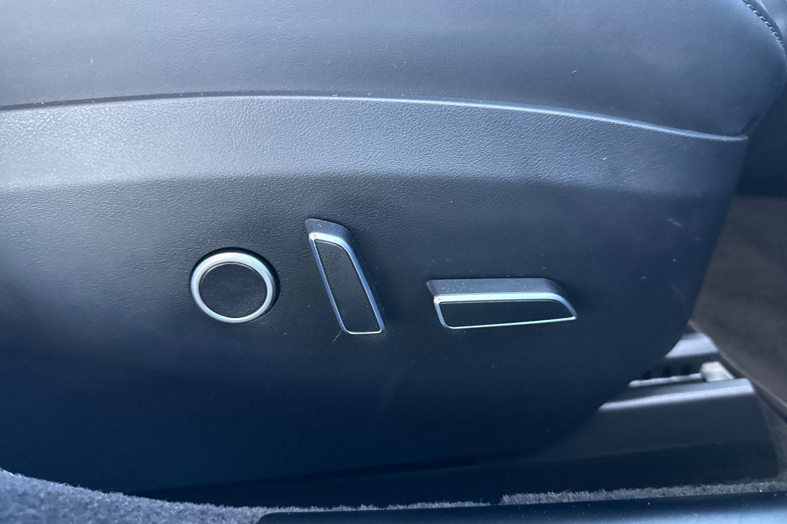 2023 Tesla Model S Base