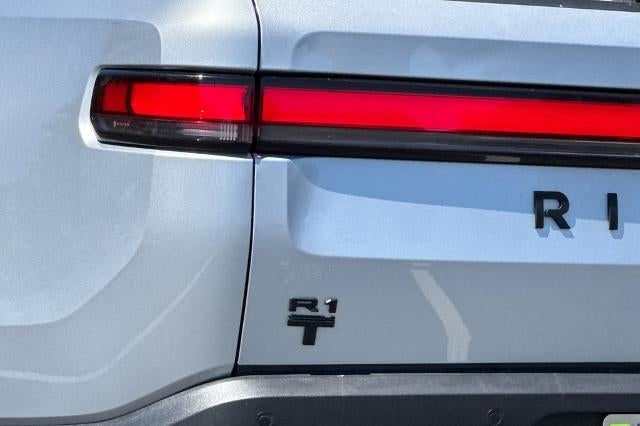 2022 Rivian R1T Adventure