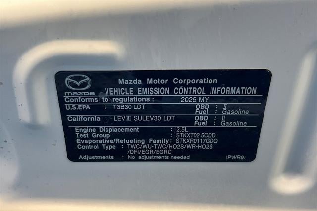 2025 Mazda Mazda CX-50 2.5 S Preferred Package