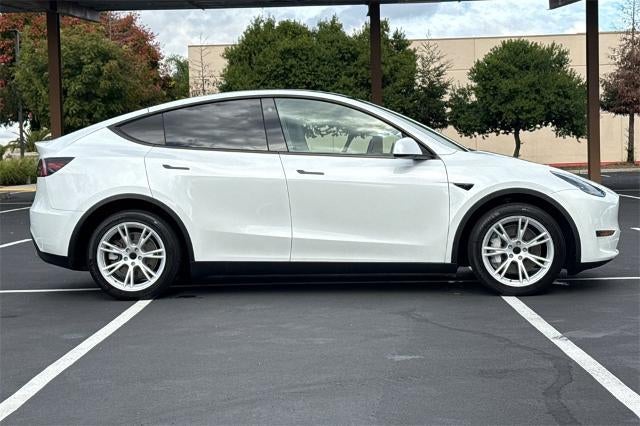 2023 Tesla Model Y AWD