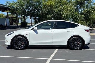 2023 Tesla Model Y Performance