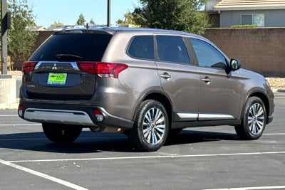 2020 Mitsubishi Outlander ES 2.4