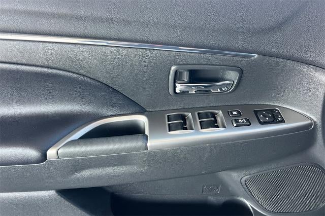 2024 Mitsubishi Outlander Sport S